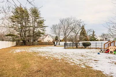 5 Metcale Lane, East Northport, NY 11731 - Photo 24