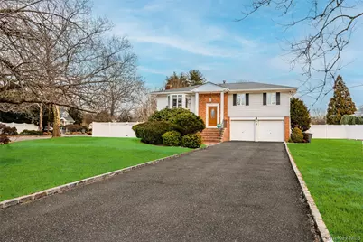 5 Metcale Lane, East Northport, NY 11731 - Photo 1