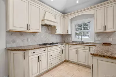 37 Barlow Lane, Rye, NY 10580 - Photo 8