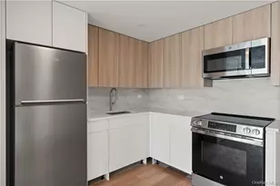 10 Lyon Pl, White Plains, NY 10601 - Photo 6