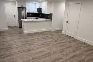 19 Bellport Ln, Bellport, NY 11713 - Photo 6