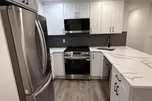 19 Bellport Ln, Bellport, NY 11713 - Photo 2