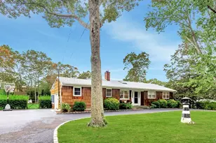 45 Sherwood Rd, Hampton Bays, NY 11946 - Photo 32