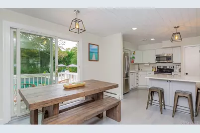 45 Sherwood Road, Hampton Bays, NY 11946 - Photo 16