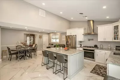 3012 Mandalay Beach Road, Wantagh, NY 11793 - Photo 4