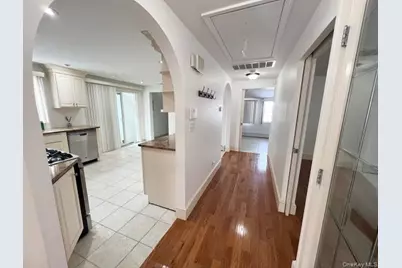 11 Walnut Avenue, Pelham, NY 10803 - Photo 6