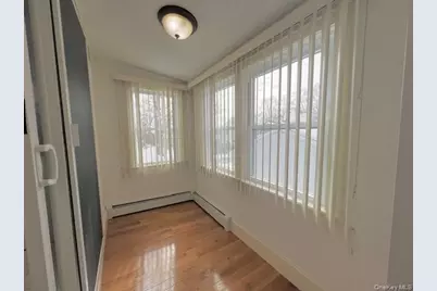 11 Walnut Avenue, Pelham, NY 10803 - Photo 4