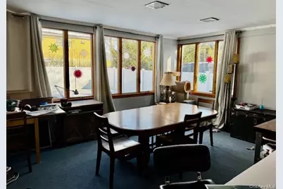 664 Knollwood Drive, West Hempstead, NY 11552 - Photo 6