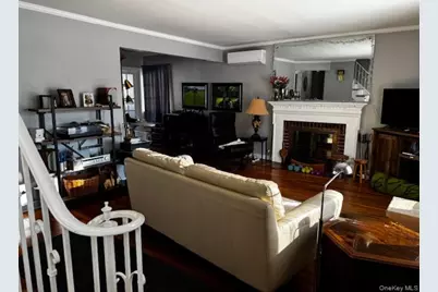 664 Knollwood Drive, West Hempstead, NY 11552 - Photo 4