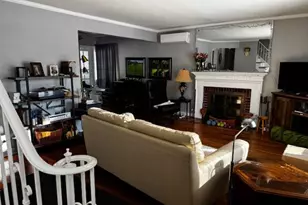 664 Knollwood Dr, West Hempstead, NY 11552 - Photo 4