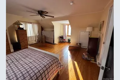 664 Knollwood Drive, West Hempstead, NY 11552 - Photo 10