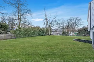 41 Nancy Pl, Massapequa, NY 11758 - Photo 28