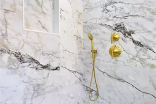 30 4th St, Manhasset, NY 11030 - Photo 22