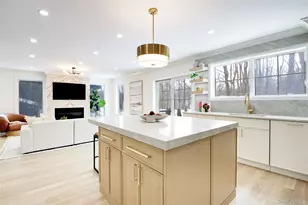 30 4th St, Manhasset, NY 11030 - Photo 6