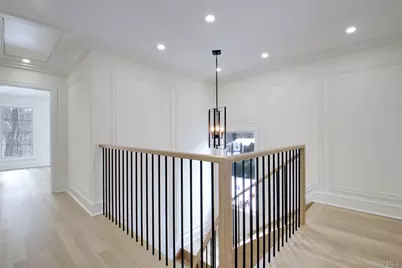 30 4th Street, Manhasset, NY 11030 - Photo 18