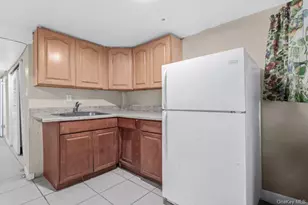 1041 E 104th St, Brooklyn, NY 11236 - Photo 12