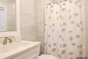 14 Bittersweet Ln, Levittown, NY 11756 - Photo 8