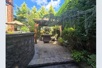 3391 Lawrence Avenue, Oceanside, NY 11572 - Photo 18