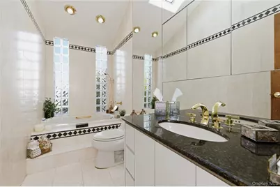 3391 Lawrence Avenue, Oceanside, NY 11572 - Photo 12