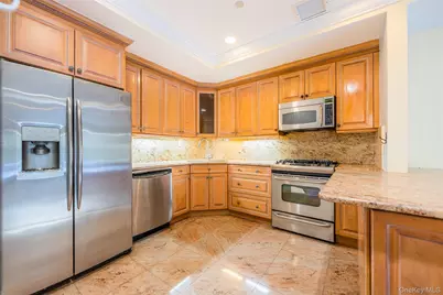 171 Great Neck Road #1F, Great Neck, NY 11021 - Photo 8