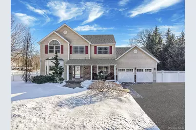 24 Embassy Road, Selden, NY 11784 - Photo 2