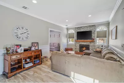 24 Embassy Road, Selden, NY 11784 - Photo 16