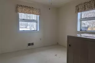 2 Quannacut Rd, Pine Bush, NY 12566 - Photo 16