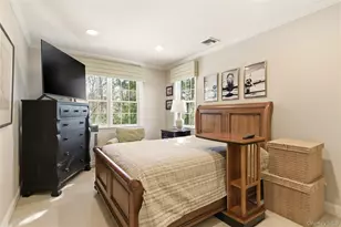 4 Peachtree Ln, Roslyn, NY 11576 - Photo 28