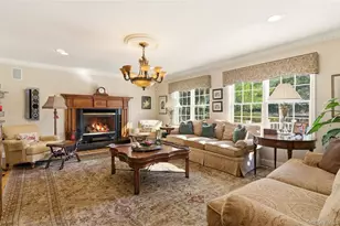 4 Peachtree Ln, Roslyn, NY 11576 - Photo 8