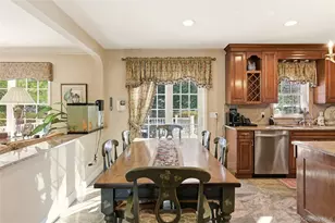 4 Peachtree Ln, Roslyn, NY 11576 - Photo 12