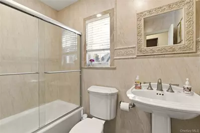 4 Peachtree Lane, Roslyn, NY 11576 - Photo 18