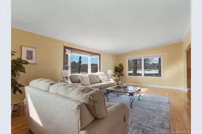 20 Rose Street, White Plains, NY 10605 - Photo 6