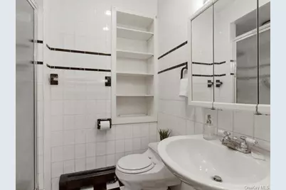 20 Rose Street, White Plains, NY 10605 - Photo 18