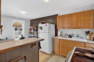 140 Albany Ave, Kingston, NY 12401 - Photo 8