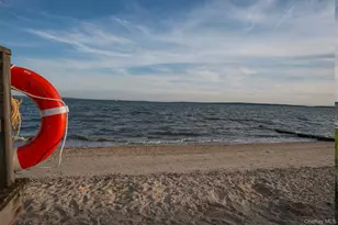 700 Gin Ln, Southold, NY 11971 - Photo 4