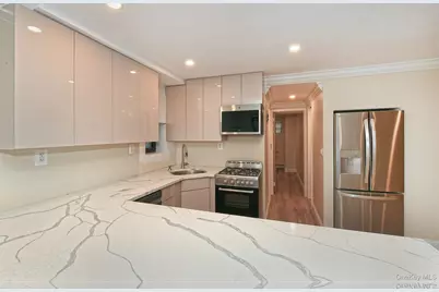 80 Lincoln Avenue #A6, Rockville Centre, NY 11750 - Photo 8