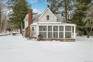 360 S Country Rd, Brookhaven, NY 11719 - Photo 32