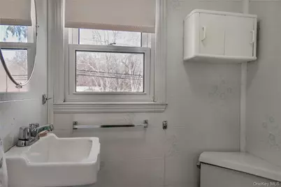 360 S Country Road, Brookhaven, NY 11719 - Photo 26