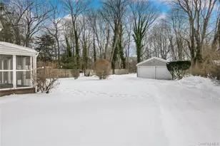 360 S Country Rd, Brookhaven, NY 11719 - Photo 36