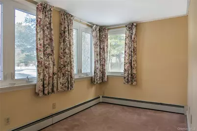 360 S Country Road, Brookhaven, NY 11719 - Photo 6