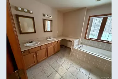 535 Creek Road, Poughkeepsie, NY 12601 - Photo 12