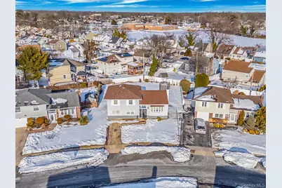 59 Ford Drive W, Massapequa, NY 11758 - Photo 2