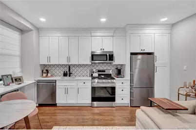 25 W Broadway #110, Long Beach, NY 11561 - Photo 2