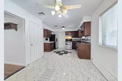 43 Fallen Leaf Road, Holbrook, NY 11741 - Photo 6