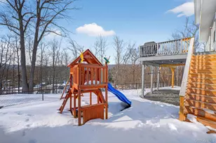 2463 Orch Vw Ct, Yorktown Heights, NY 10598 - Photo 24