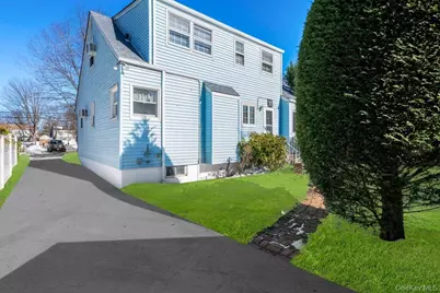 91 Drake Street, Malverne, NY 11565 - Photo 32