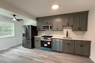 495 Hawkins Rd, Selden, NY 11784 - Photo 4