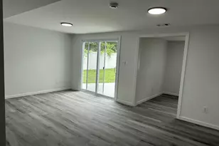 495 Hawkins Rd, Selden, NY 11784 - Photo 12