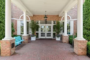 366 Roosevelt Way, Westbury, NY 11590 - Photo 30