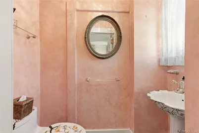 42 Clocktower Lane, Old Westbury, NY 11568 - Photo 14